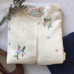 Vintage Cream Floral Embroidered Cardigan